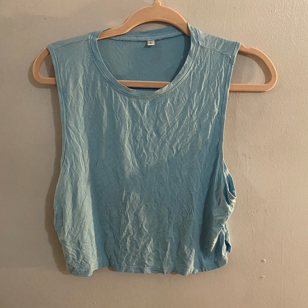 Light blue cropped tank